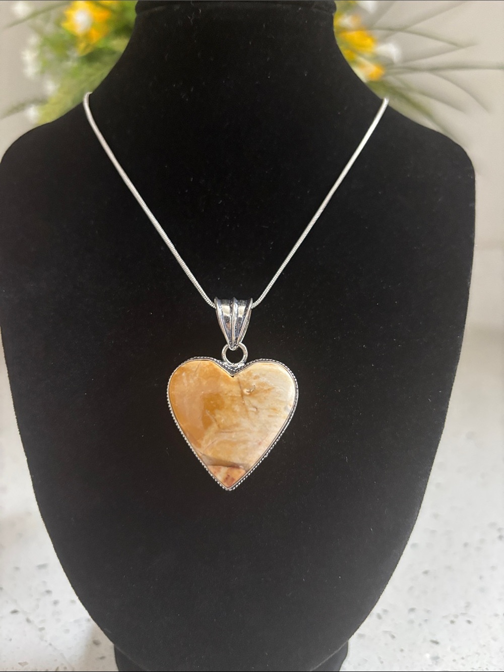 Hand Crafted yellow lace agate Heart Pendant Necklace in Beige and Silver